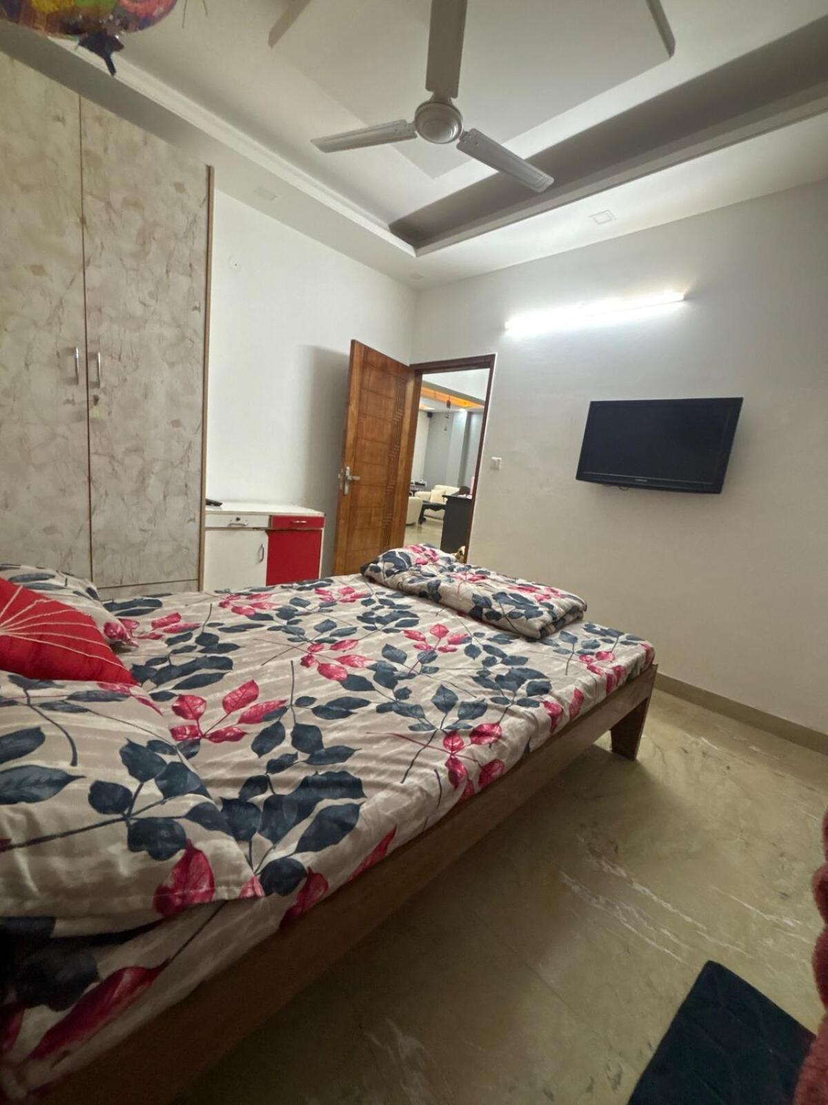 Luxurious House Near Yashobhoomi New Delhi