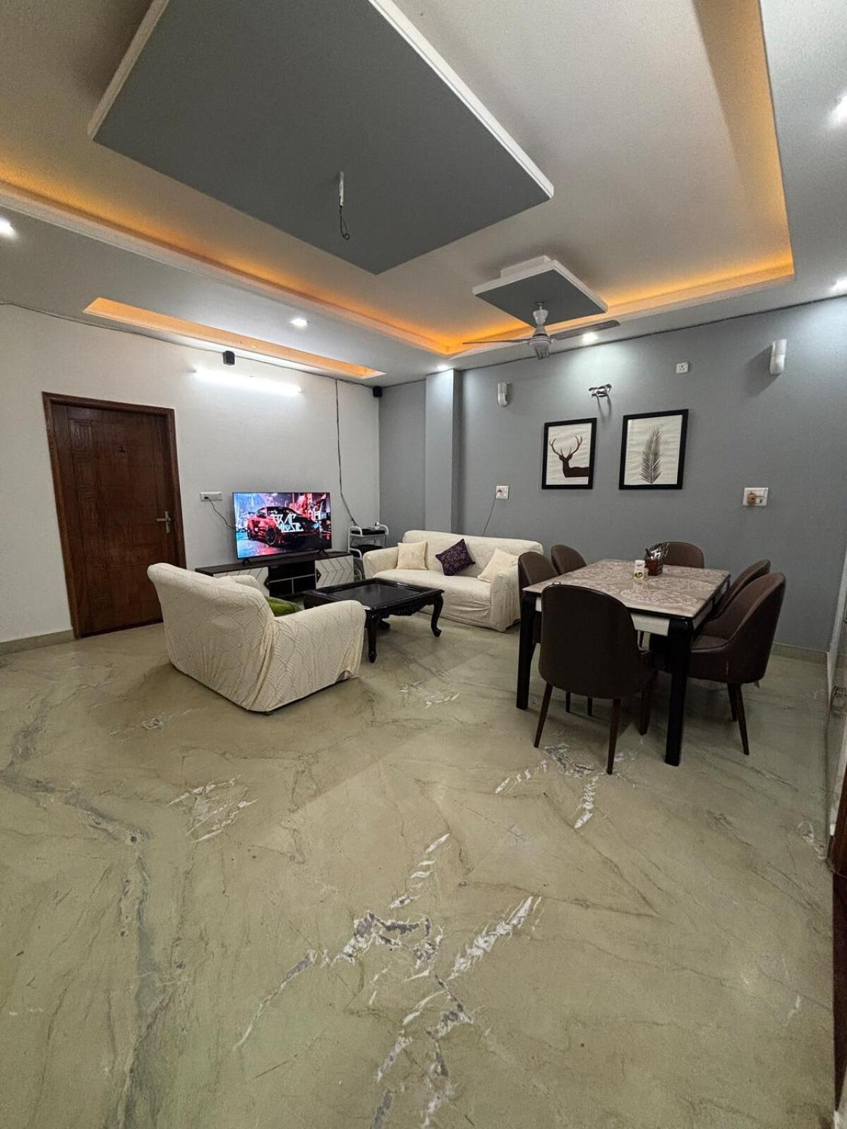 Luxurious House Near Yashobhoomi Apartment