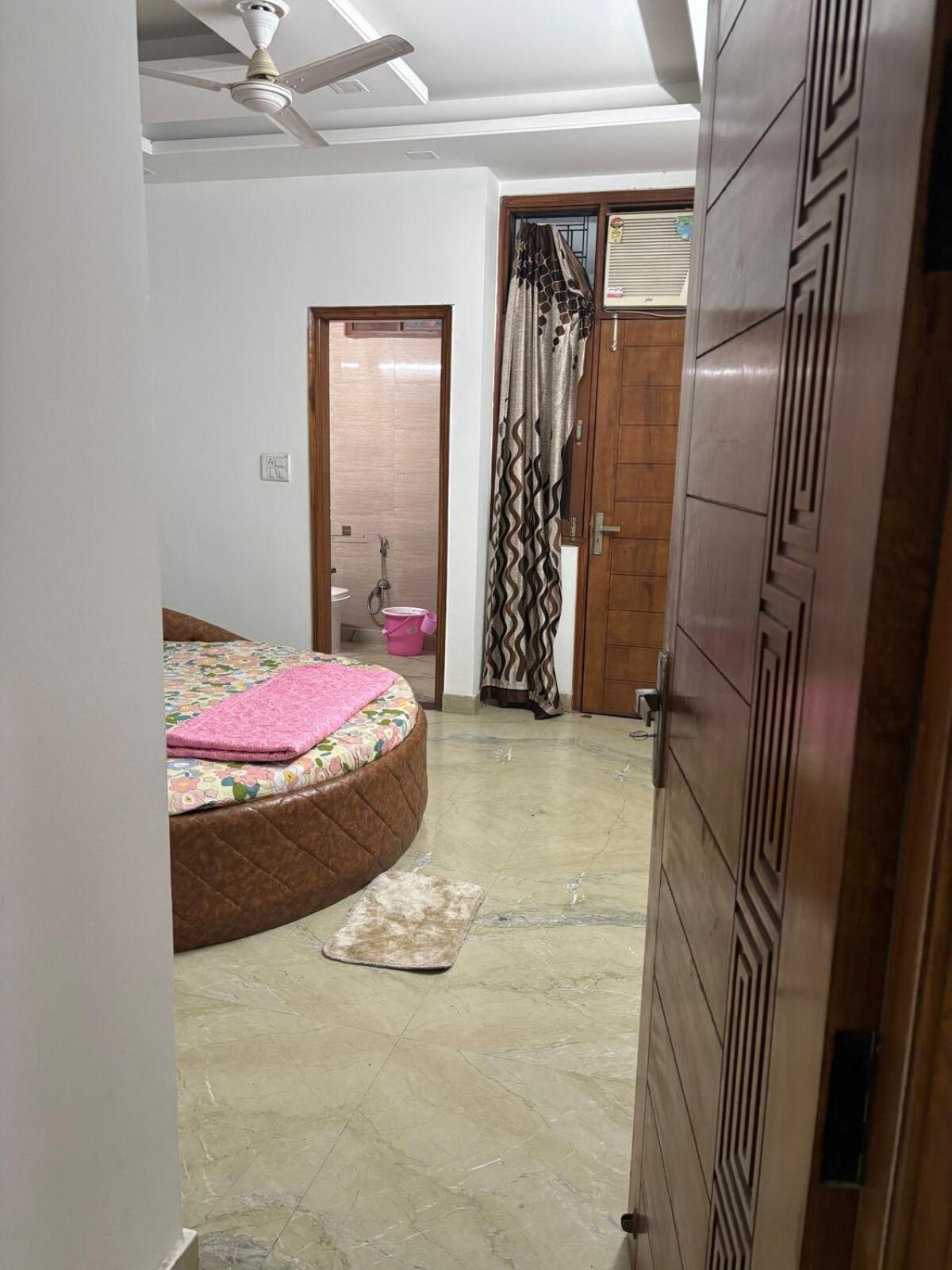 Luxurious House Near Yashobhoomi Apartment